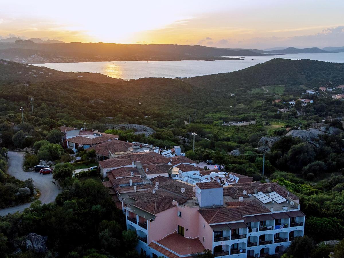 Hotel Pedra Santa Baja Sardinia Exterior foto
